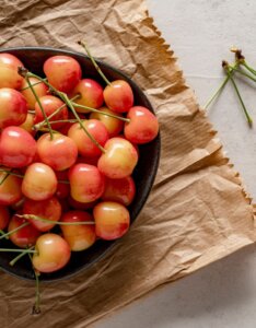 Cerisier Bigarreau Napoléon - Bol de cerises Napoleon