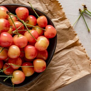 Cerisier Bigarreau Napoléon - Bol de cerises Napoleon